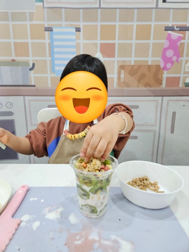 요미요미 이미지