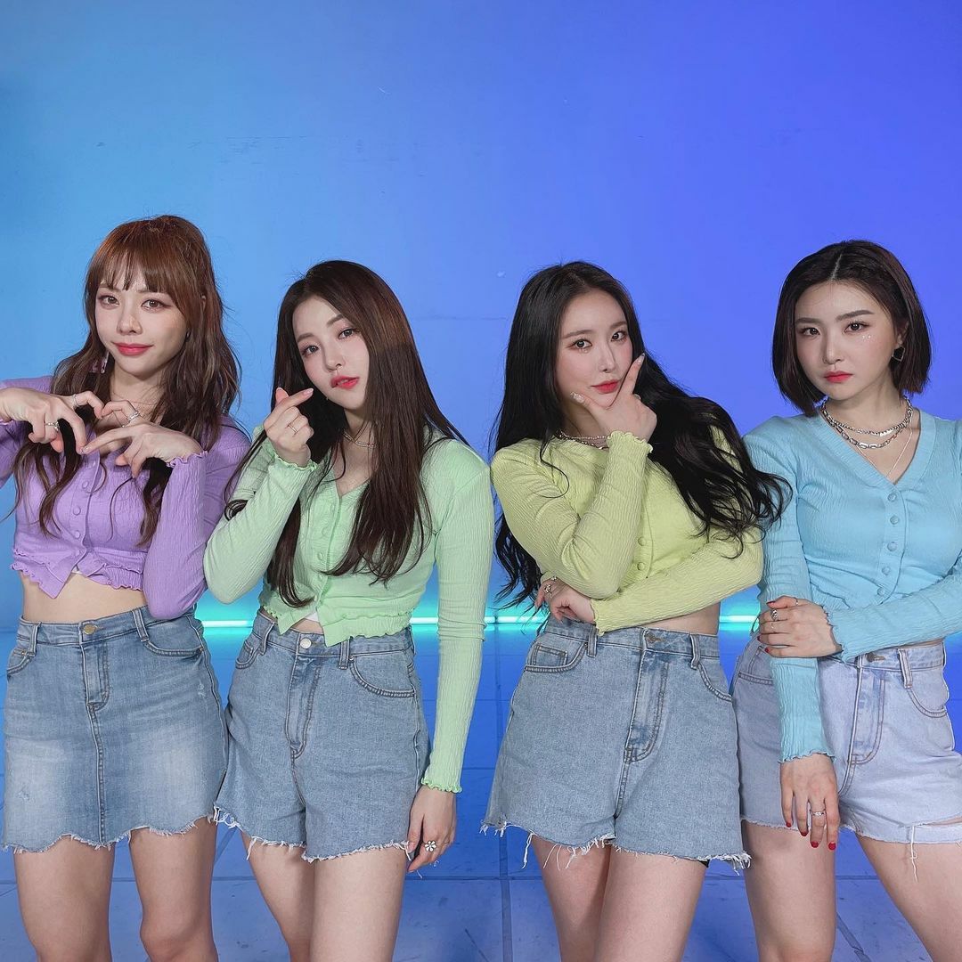  점점 발전하고 있는 브레이브걸스 의상