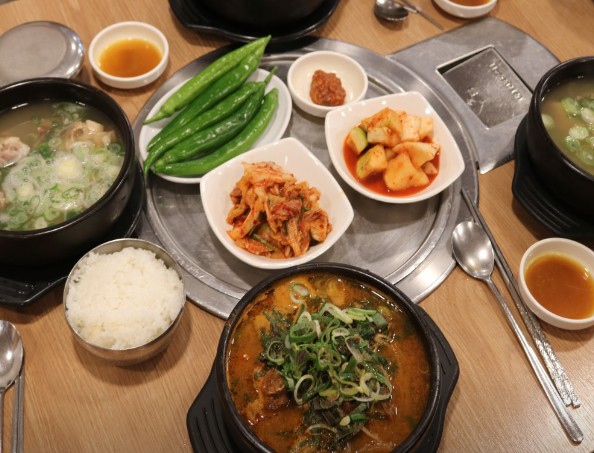 생생정보-맛있으면0칼로리-뚝배기뼈해장국