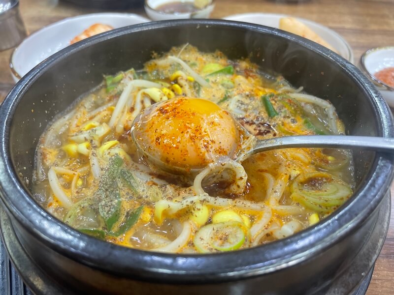든든한-내장탕-한그릇