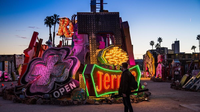 네온 박물관 The Neon Museum