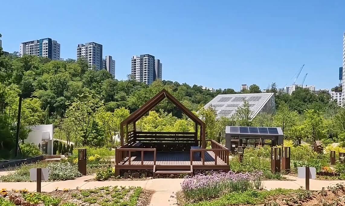 영흥수목원