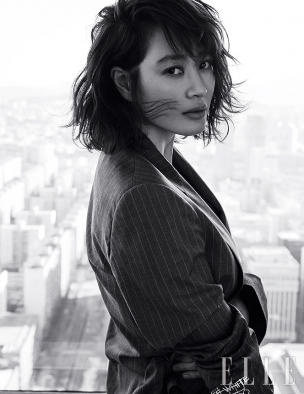  김혜수 모친 빚투의혹, 현직 국회의원 거론