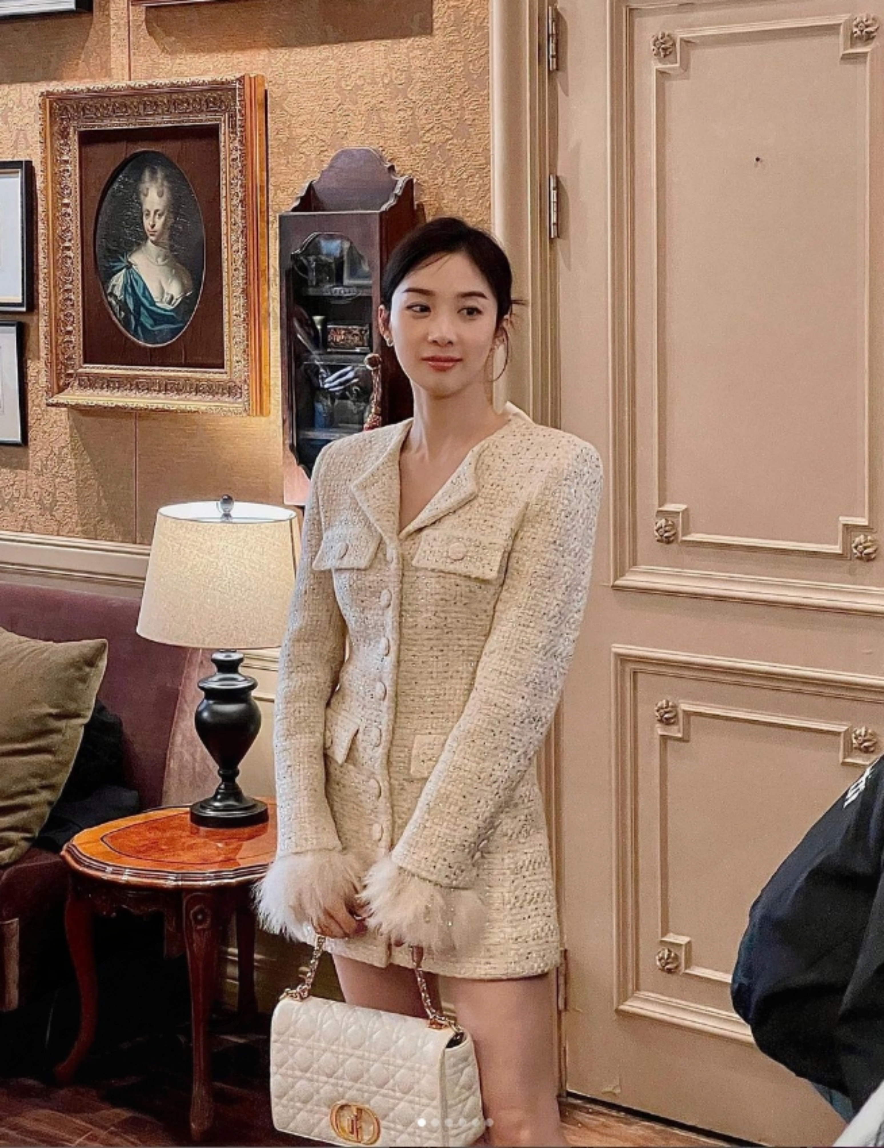  이청아 셀러브리티 드라마 속 옷 원피스 패션 역주행중