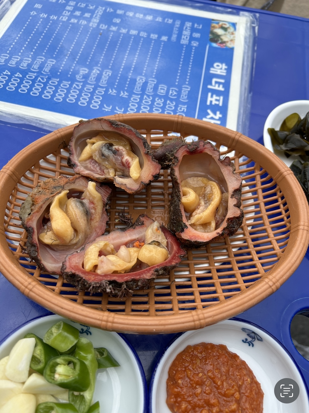 통영 비진도 쯔양이 다녀간 고등어회 맛집 해녀포차 돌멍게 해물라면