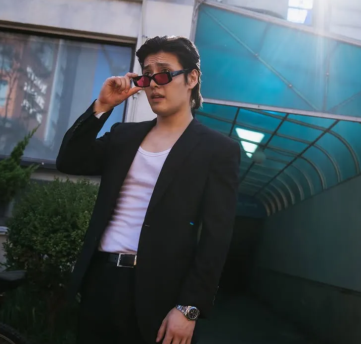 강하늘 – 이강수 役