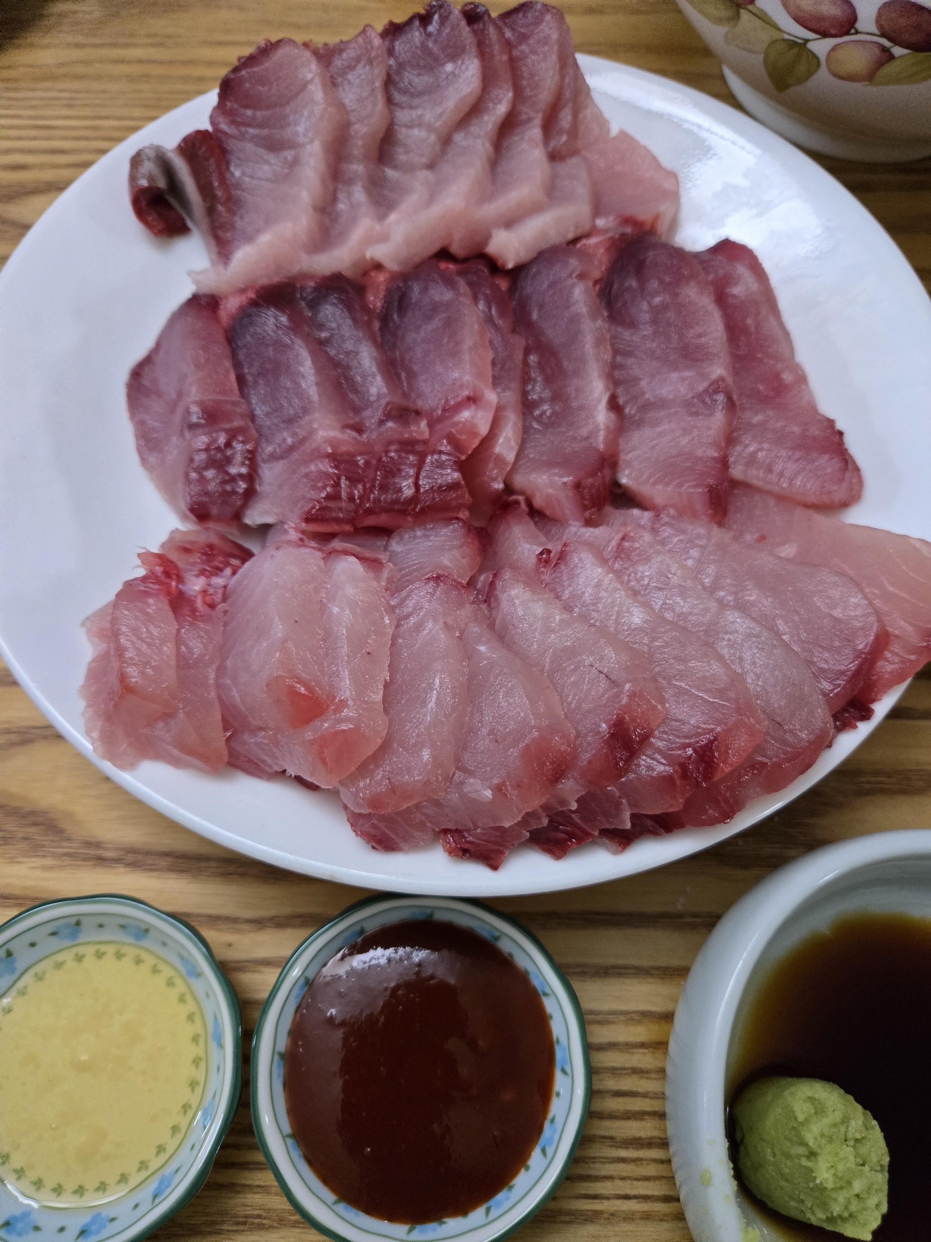 방어회, 겨울철 별미