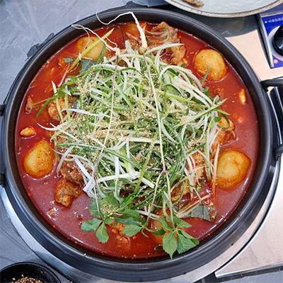 생생정보 15년 전통 능이백숙 장사의 신 먹골촌