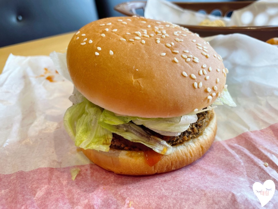 경품행사롯데리아 10월행사 블랙 오징어버거 싱글팩 15