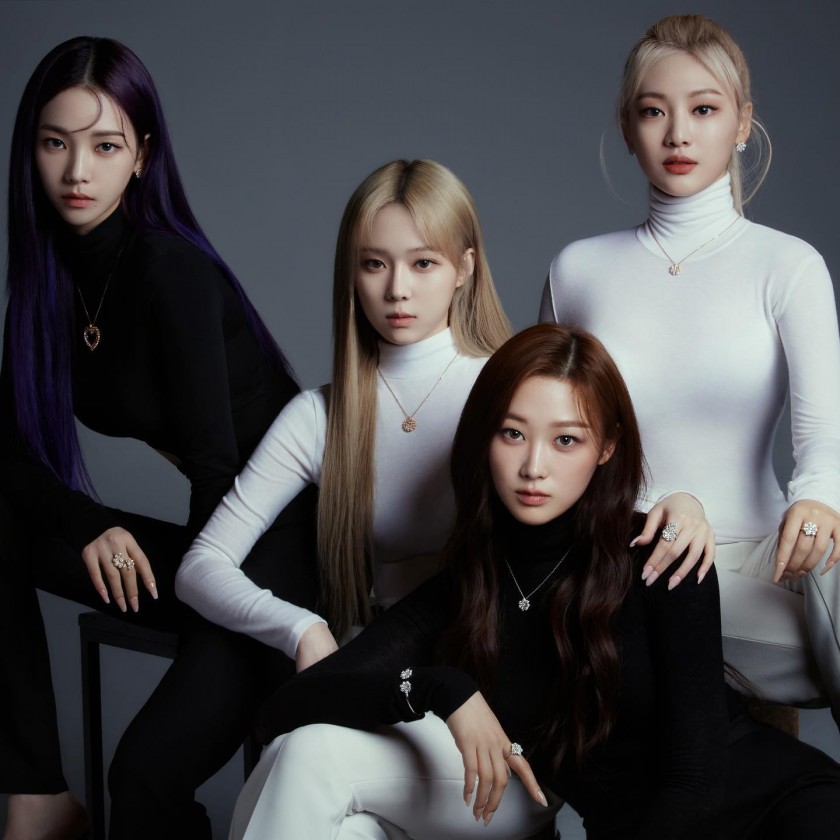  에스파 쇼파드 주얼리 화보