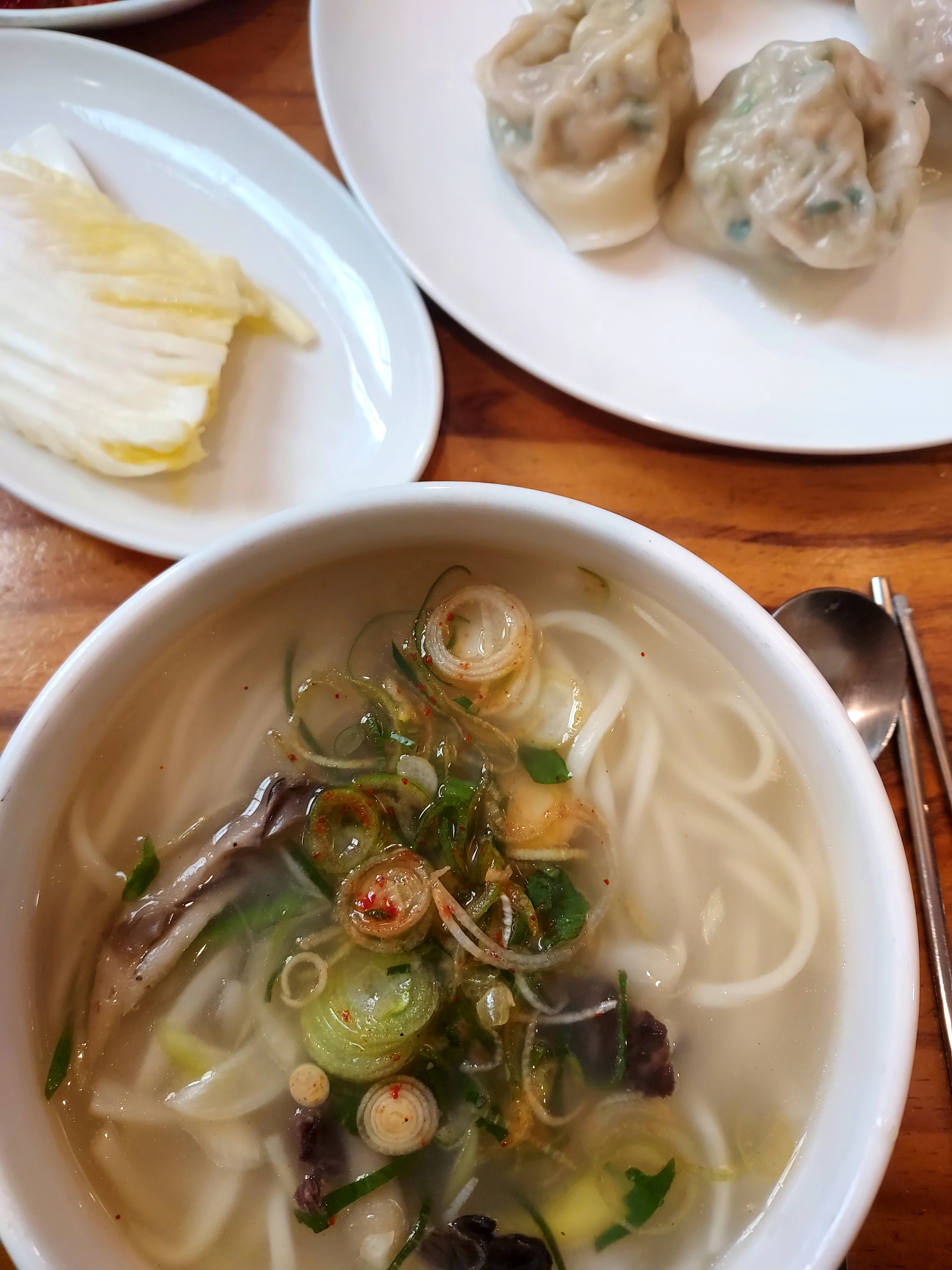  황생가칼국수 미쉐린 가이드 서울 2023 웨이팅 필수 종로 맛집