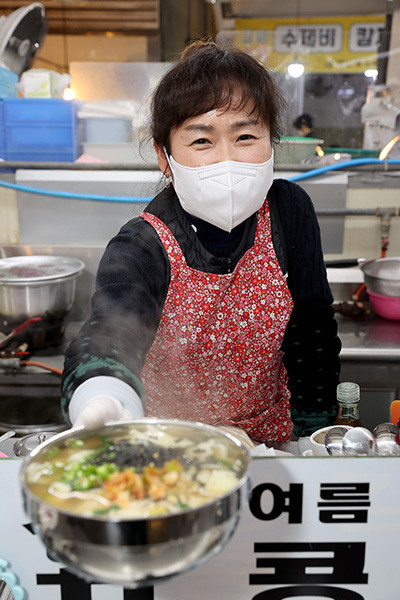 포항 죽도시장 우리 캠핑 왔어요 한그릇 5천원 손수제비 칼수제비 칼제비 국수 맛집 추천