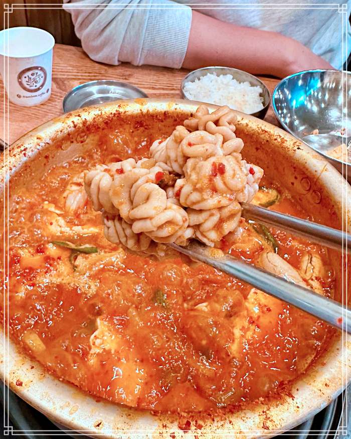 송파, 방이 맛집 푸짐함의 진수, 꽉 찬 살과 얼큰한 국물의 시골 동태탕