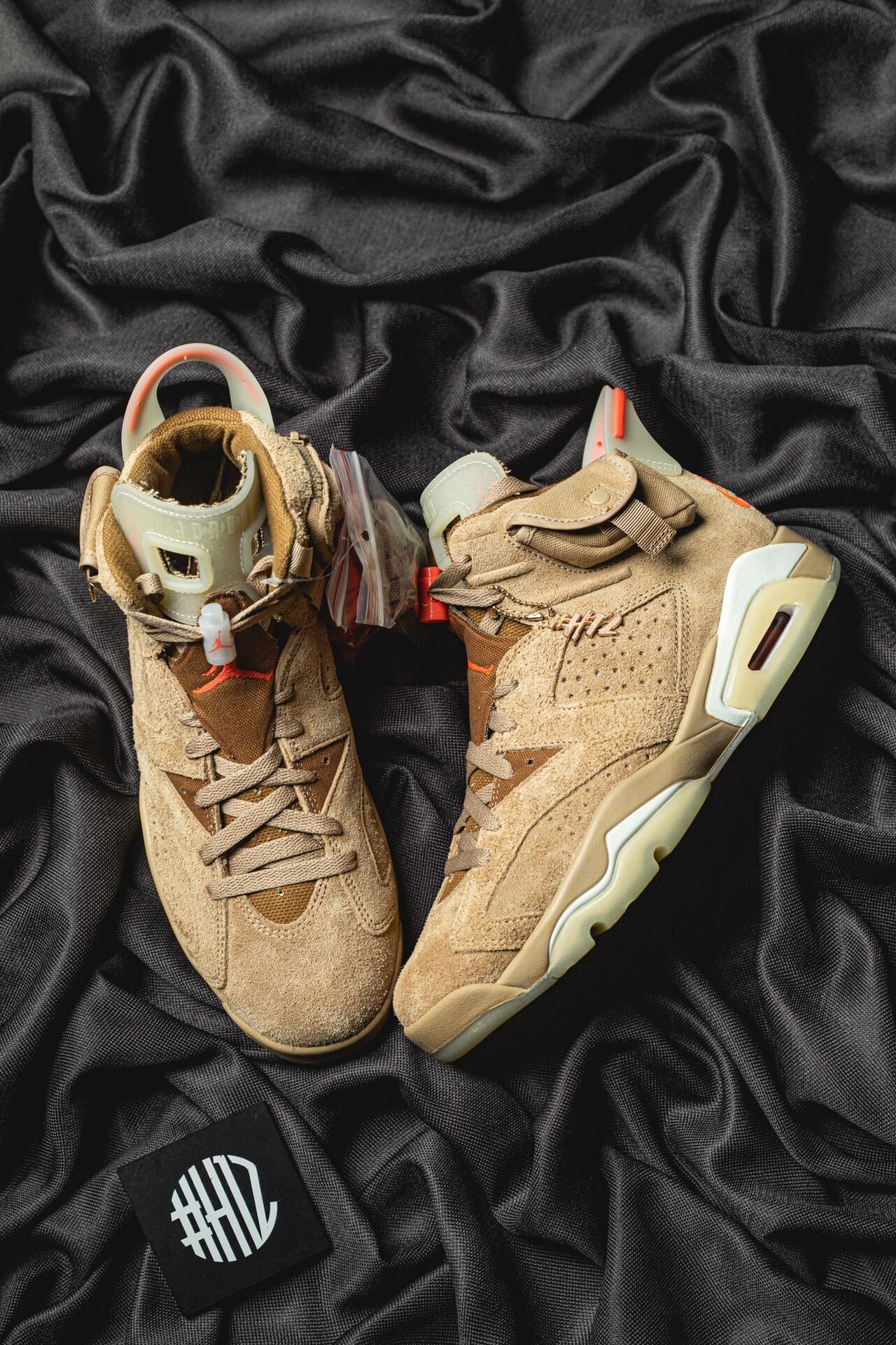  [NIKE x TRAVIS SCOTT] H12 나이키 X 트래비스 스캇 에어 조던6 레트로 SP 브리티쉬 카키 BRITISH KHAKI DH0690-200