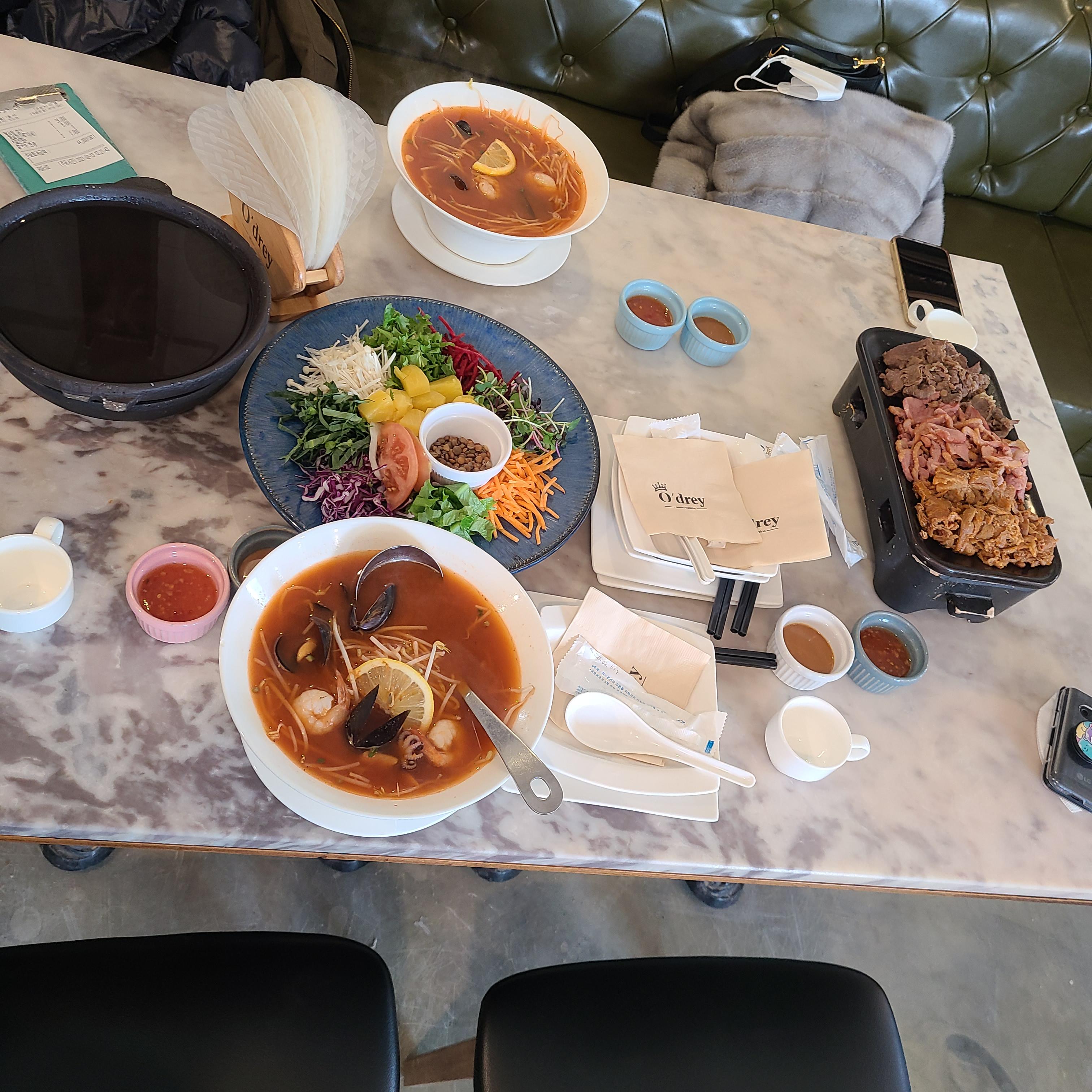  [남양주 별내] 오드리에서 월남쌈, 매운해물쌀국수