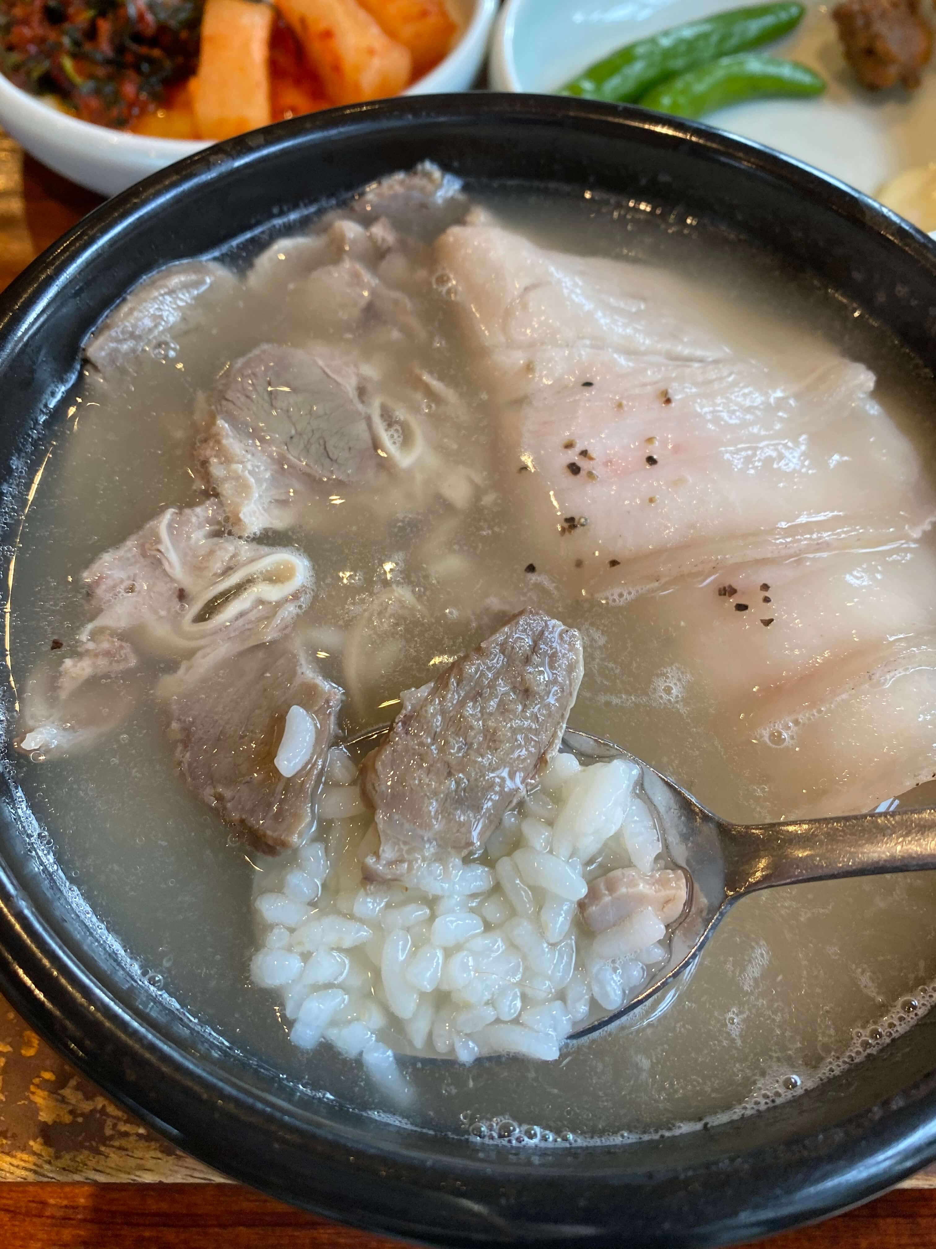 엄용백 돼지국밥 부산돼지국밥 사진