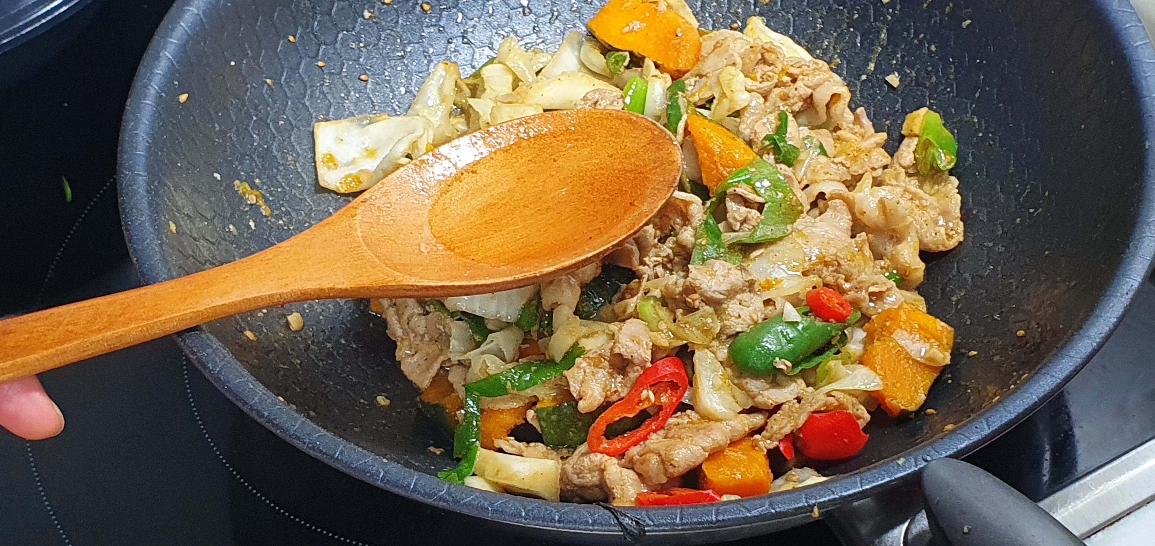 찌개와삼겹살 이미지