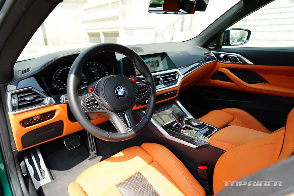 BMW M4 컨버터블 xDrive