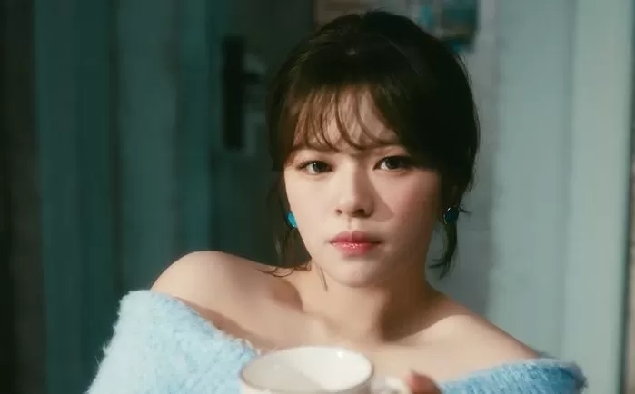  "멤버들 때문에 엄청 울었어요" 트와이스 멤버 정연, 아파서 활동 중단할 때 위로 받지 못한 이유
