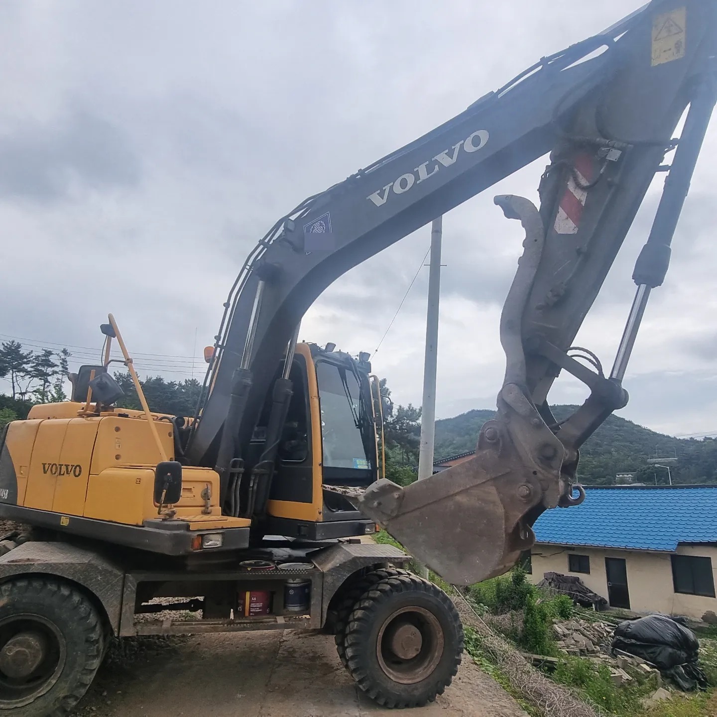  볼보 EW145B 2007년식 4000만원 판매합니다.