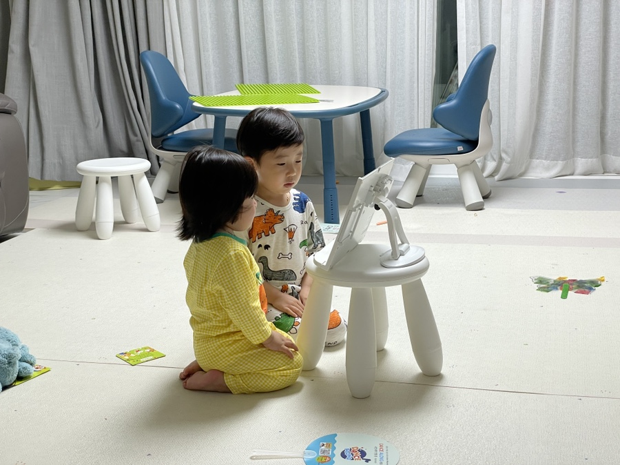 비 영어로 비오는 월요일 그리고 끝나지 15