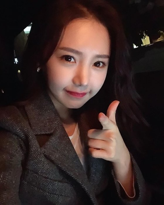  송하예 나이 프로필 키 인스타 과거 성형전 사재기 논란