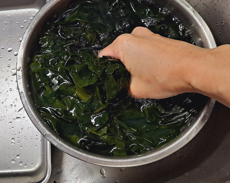 미역국 끓이는 방법 쫄깃~ 표고버섯 들깨미역국 고기없이 18