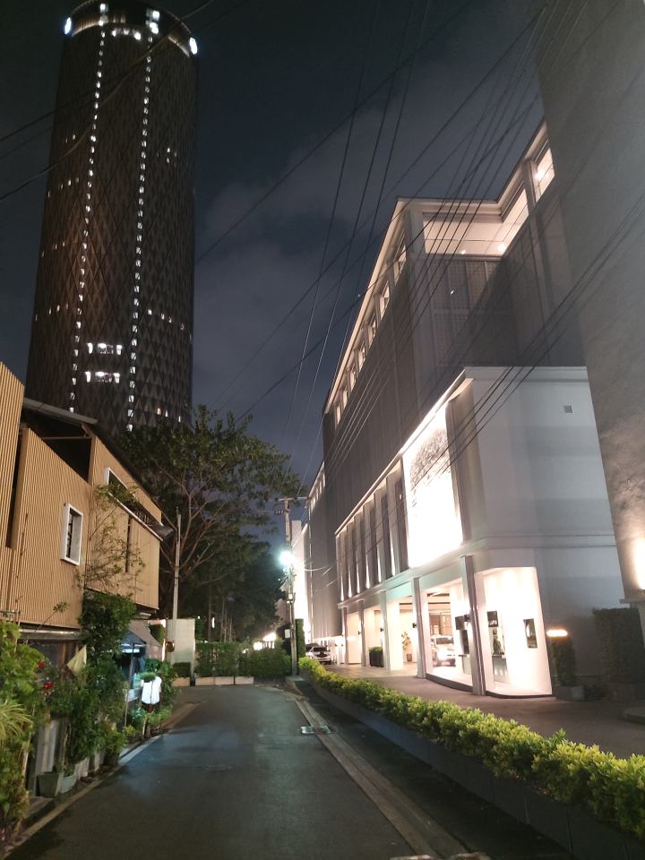 더쿼터짜오프라야호텔 객실 후기
