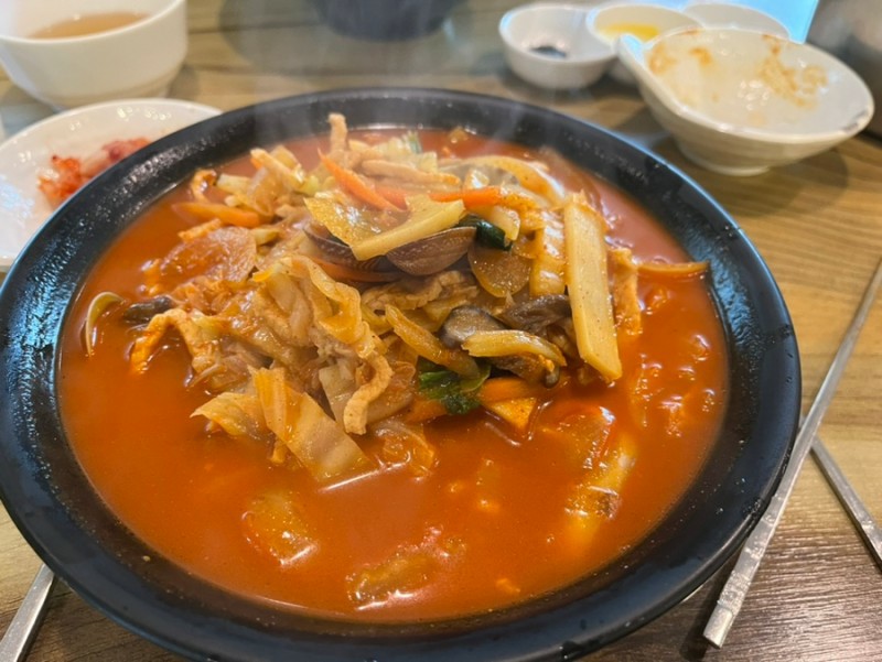 고래짬뽕 이미지