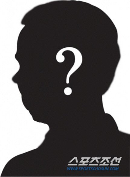  "K배우 사진·증거 공개 고민"..전 여친 "혼인빙자+낙태회유" 주장 이어 2차 ...