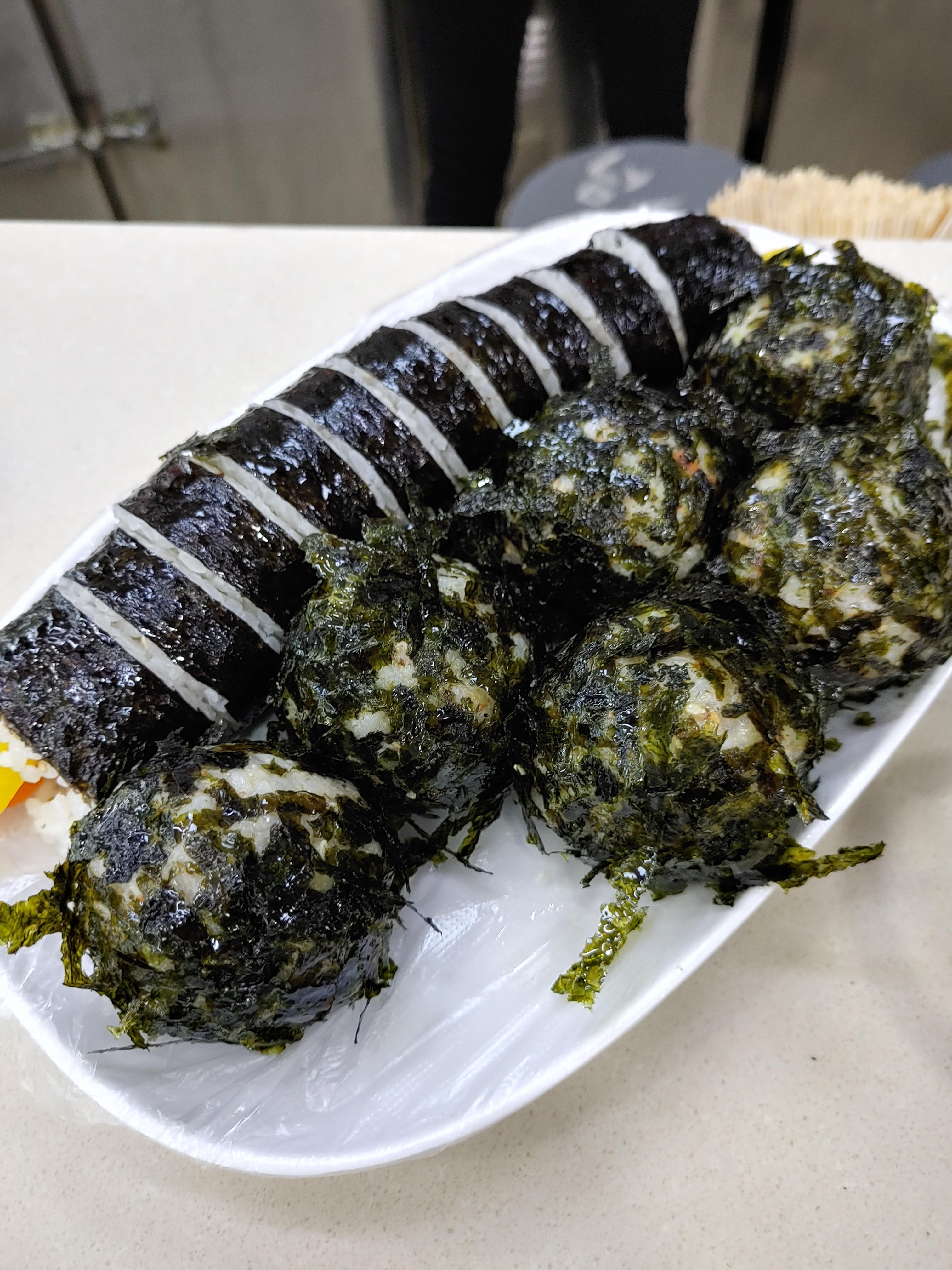 김밥 그리고 참치주먹밥
