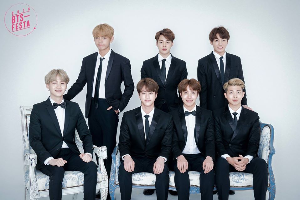  방탄소년단 페스타 단체사진