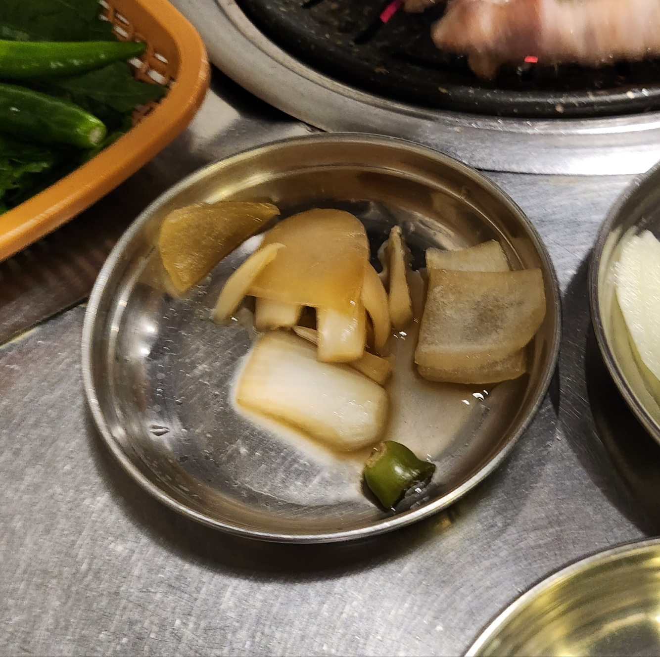 상왕십리 무한리필 돼지갈비 삼겹살 맛집 두께 본점 왕십리 고기집 회식장소 추천