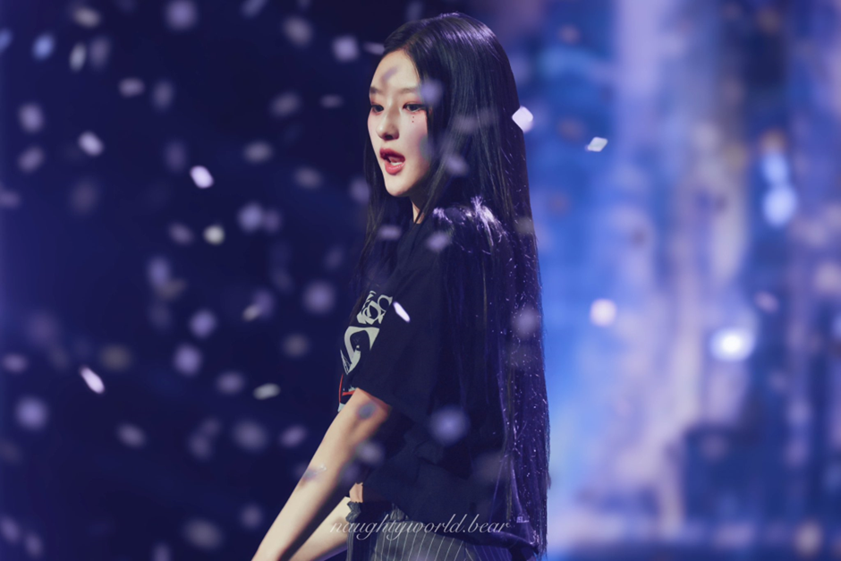 공백기동안 진행한 콘서트에서 다들 비주얼 리즈 찍은 키스오브라이프 | 인스티즈