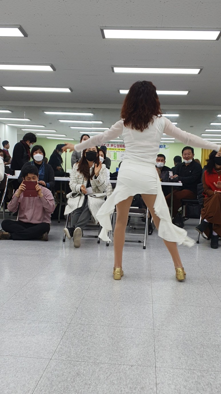 공연금지 은라인댄스학원 3