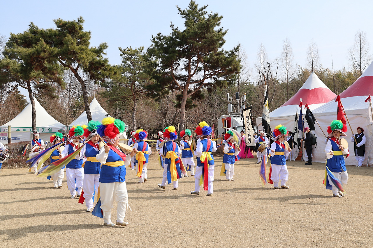 논산딸기 축제 기본일정과 프로그램 및 초대가수 소개(변진섭 이상은 박지현 김의영 인순이 등 출연)