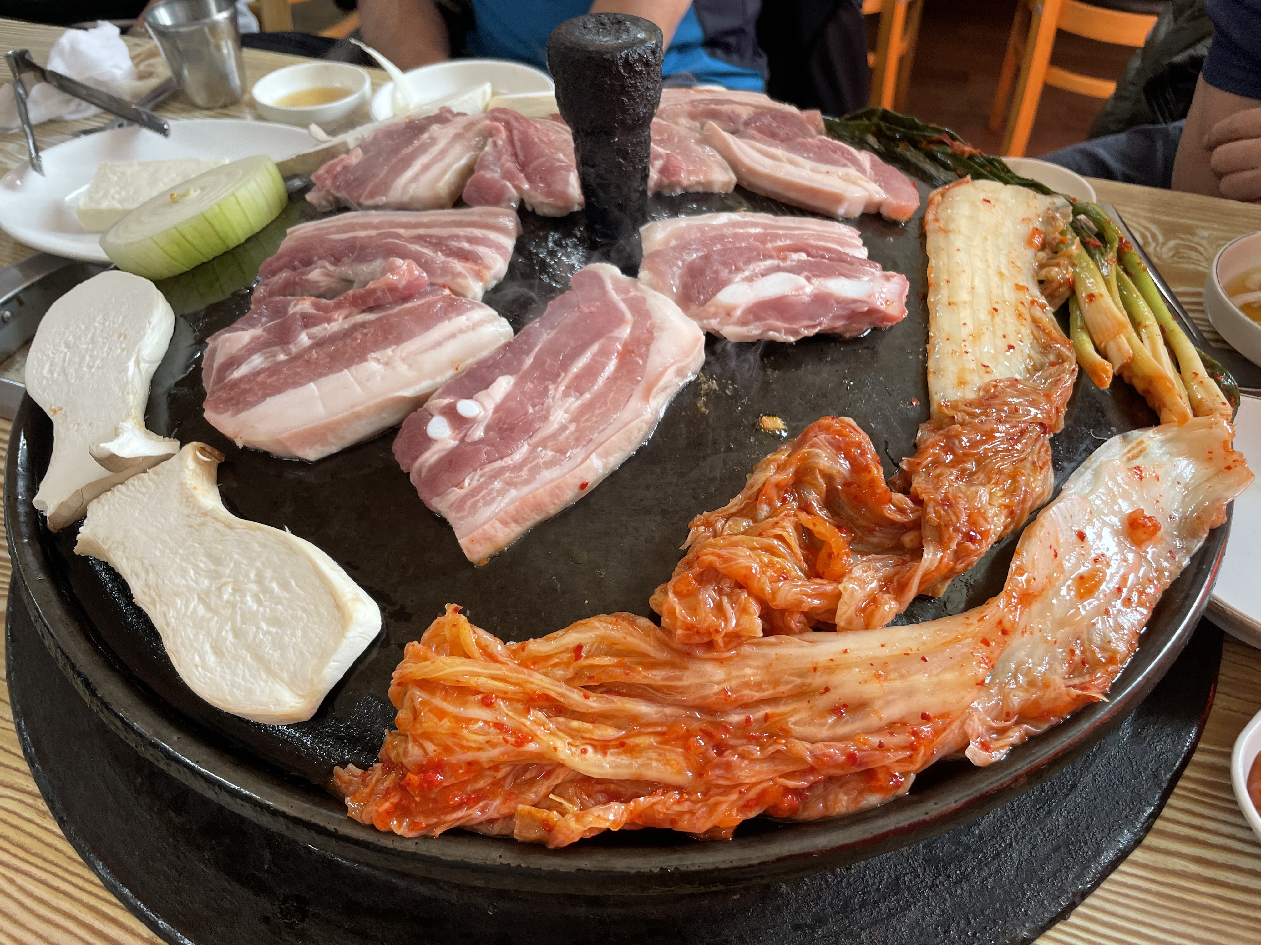 동아솥뚜껑삼겹살 이미지