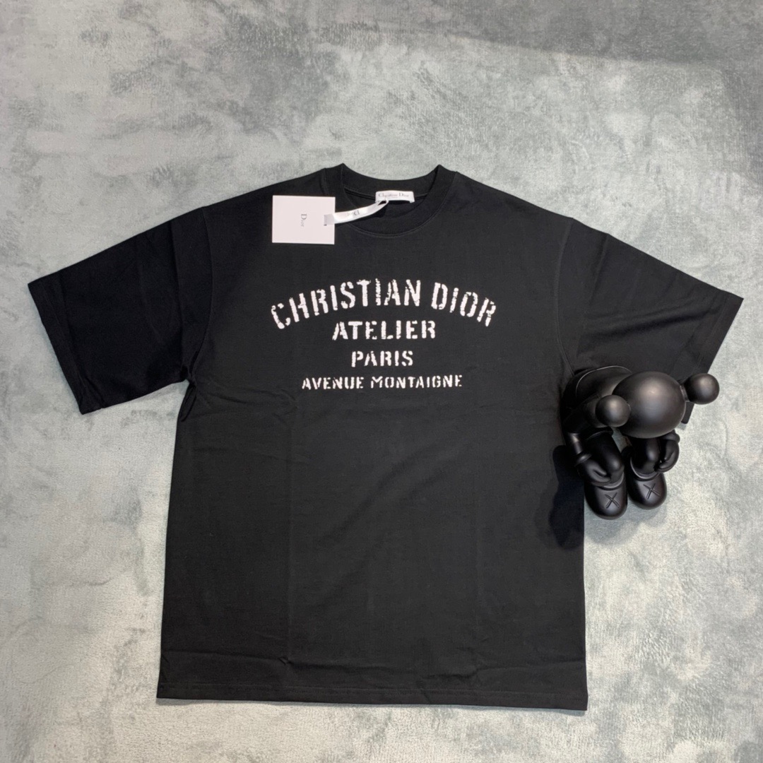  [DIOR] 디올 크리스챤 디올 아뜰리에 로고 반팔 티셔츠 043J615A0589_C980 (2 COLOR)