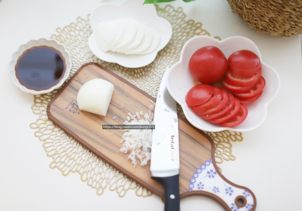 토마토 샐러드 소스 토마토 카프레제 9