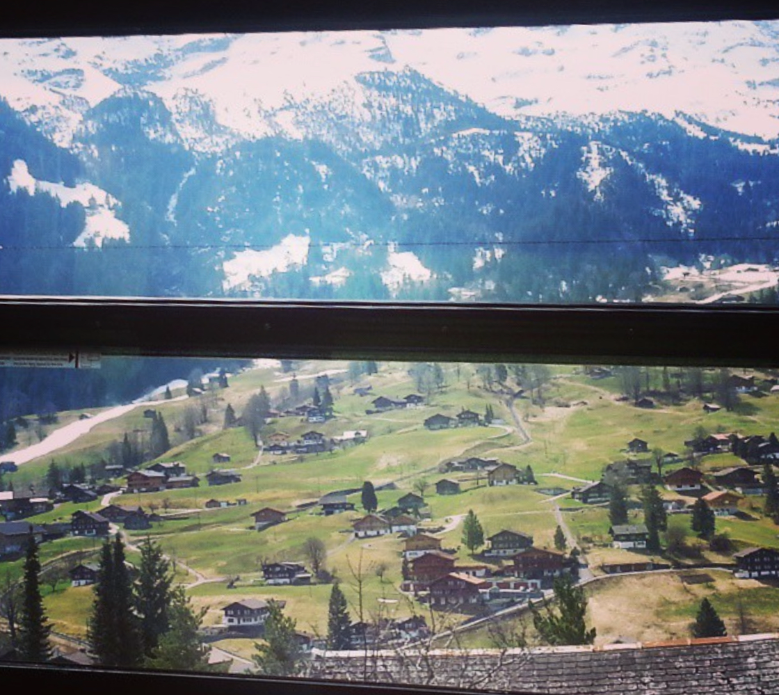 스위스-기차-안에서-찍은-풍경-사진