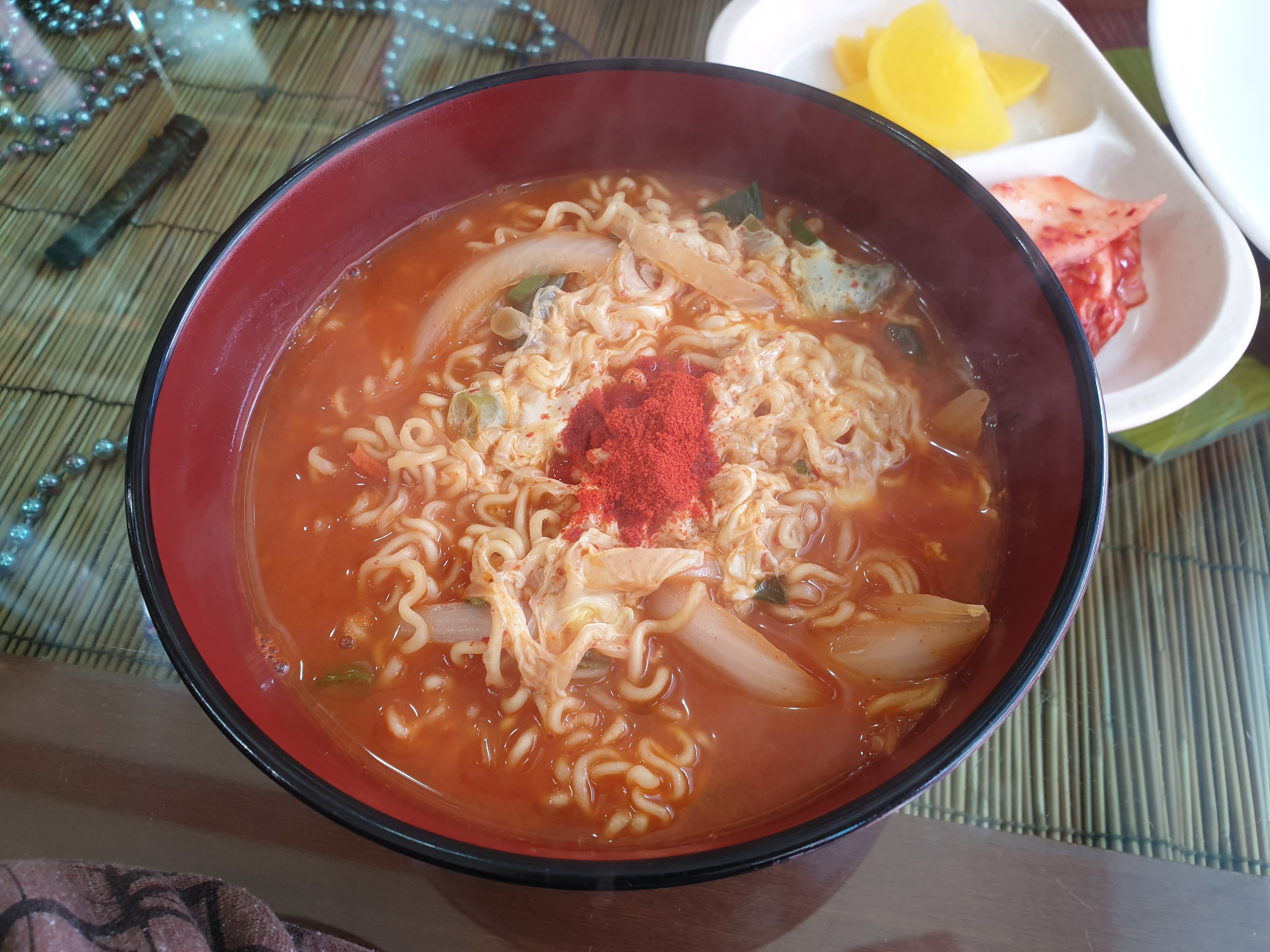  특별하진 않아도 늘 생각나는 그 맛-테마라면