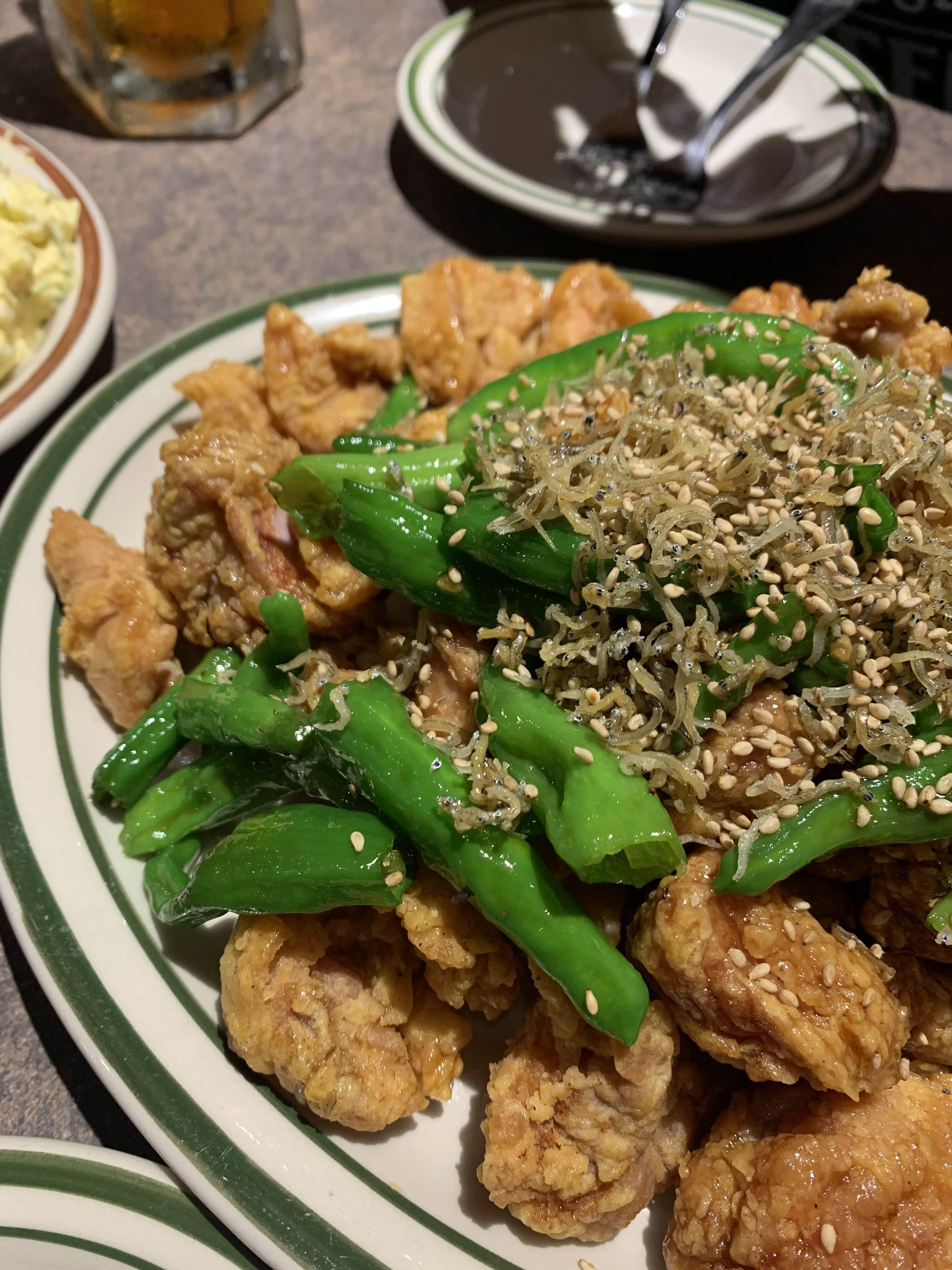 꽈리치킨 이미지