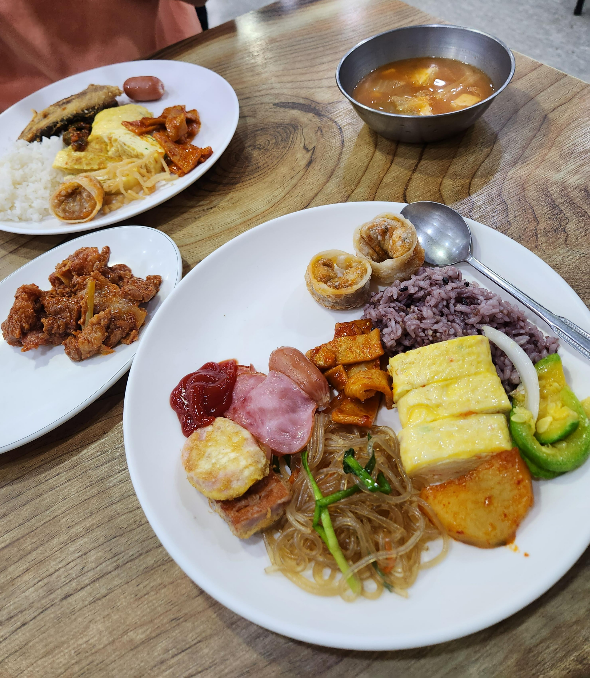 원주 뷔페 가정식뷔페 흥업식당