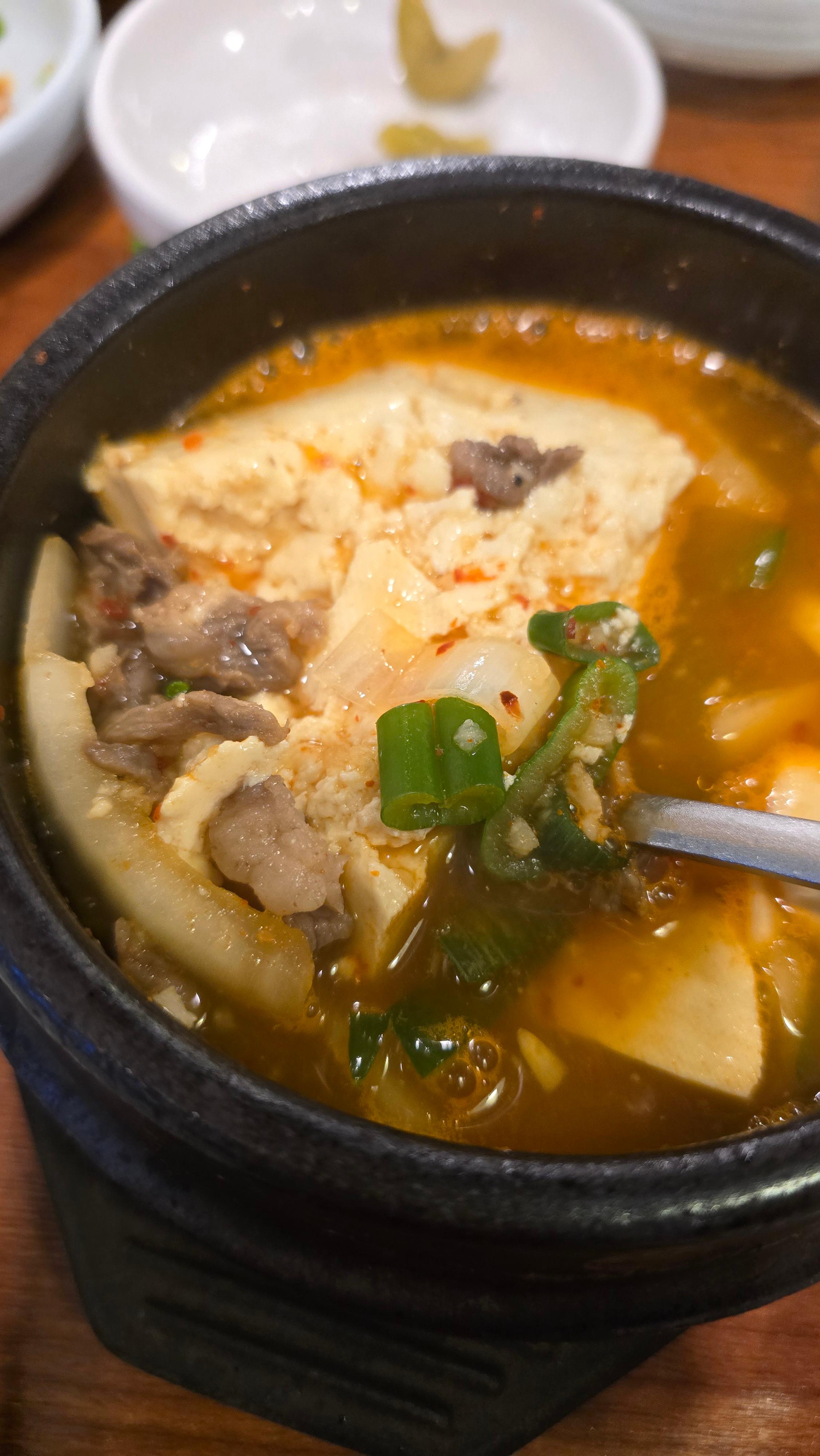 Ijinhanuchamsut, donghaenakjimaeul, keopiibagu, dulraeagujjim (이진한우참숯, 동해낙지마을, 커피이바구, 둘래아구찜) 2