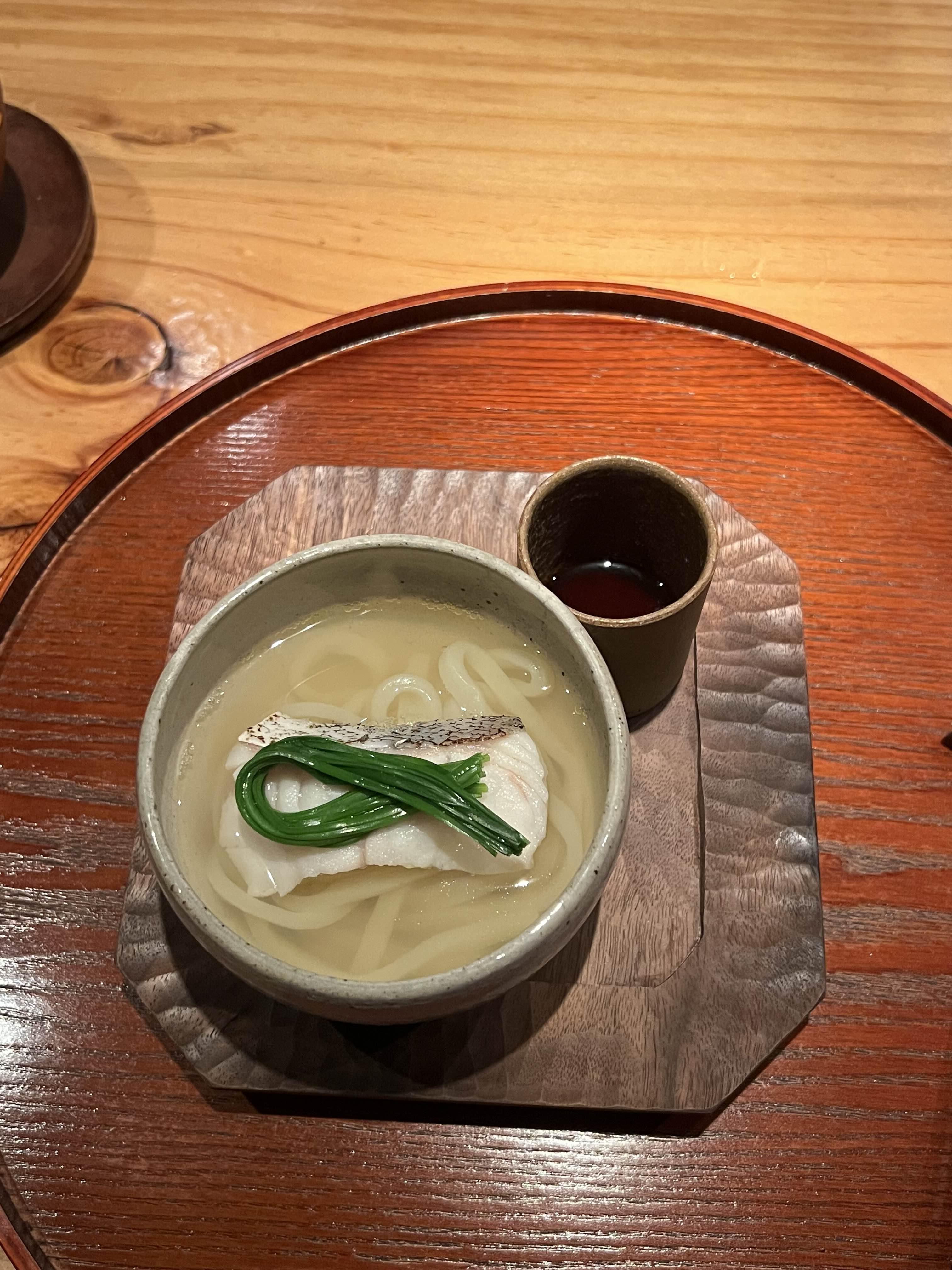 뜻한바 한식 맡김차림 생대구 온 우동