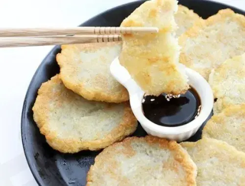 부침을-찍어먹는-양념으로-양조간장을-사용합니다.