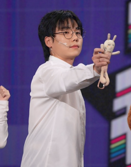 송필근 숙녀에게