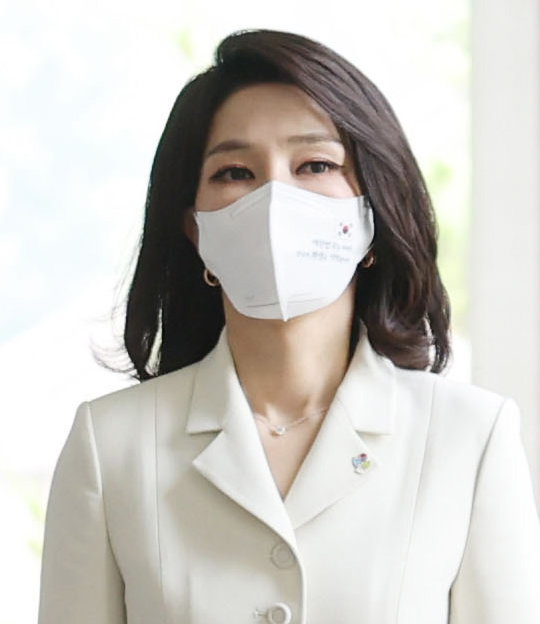  [단독]김건희 여사, 이번엔 김정숙 여사와 서울서 깜짝 회동