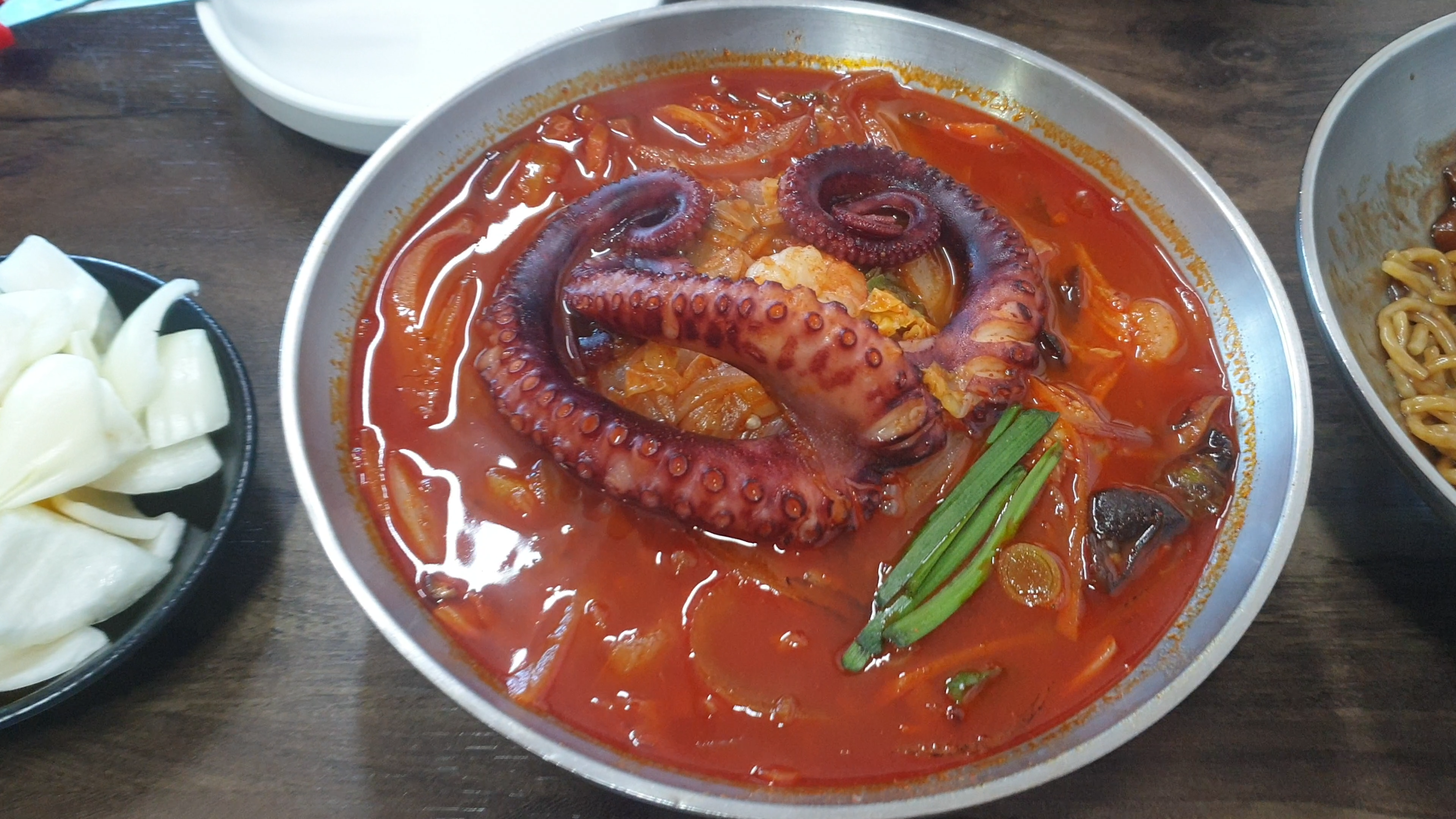  [강원][동해] 푸른 바다를 한 눈에 담을 수 있는 동해 전망대 (거동탕수육, 논골카페 전망대, 도째비골 해랑전망대)