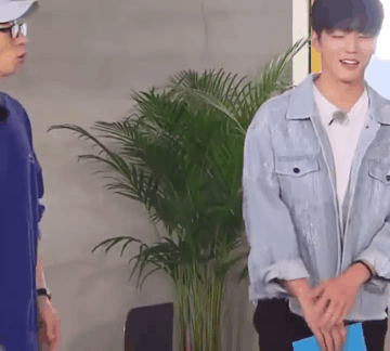  유재석 보조개 페티시.gif